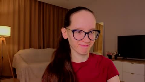 Sara online show from April 7, 4:29 pm