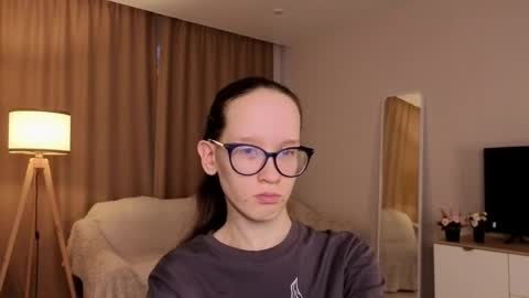 Sara online show from April 21, 1:42 am