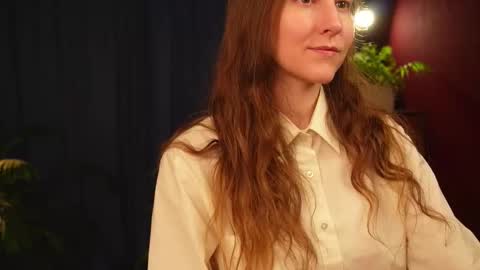 Snapshot of lynn_feline chatting on October 21, 10:05 am Lynn online show from October 21, 10:05 am