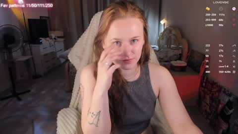 Snapshot of lynne_dawson chatting on May 29, 7:23 pm lynne_dawson online show from May 29, 7:23 pm