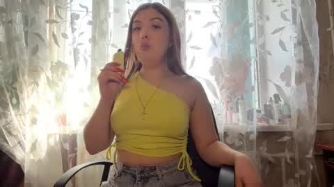 Elizabeth online show from March 12, 11:38 am