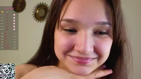 Snapshot of lynngroves chatting on January 25, 10:18 pm Lola online show from January 25, 10:18 pm