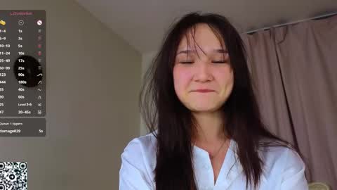 Snapshot of lynngroves chatting on February 20, 11:54 pm Lola online show from February 20, 11:54 pm
