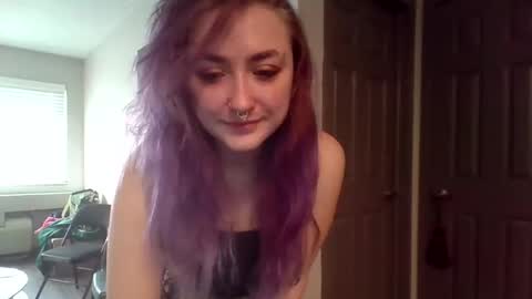 Lynn  online show from February 28, 2:51 pm