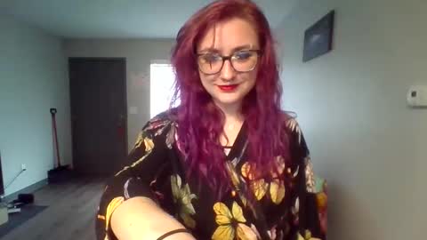 Lynn  online show from March 16, 4:33 pm