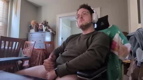 J online show from February 28, 4:52 pm