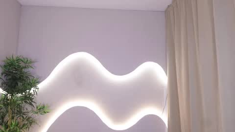 Lynx and Sun  online show from November 28, 1:03 pm