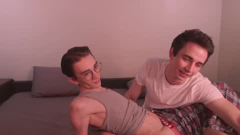 KennyEliot online show from December 2, 6:43 pm