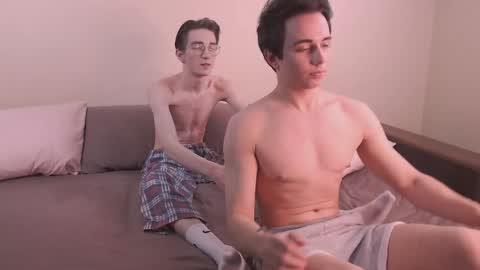 KennyEliot online show from December 14, 7:25 pm