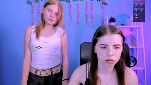 Snapshot of lyra_desire chatting on July 1, 7:02 pm lyra_desire online show from July 1, 7:02 pm