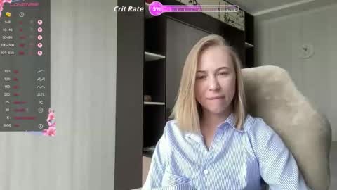 Snapshot of lysii_astra chatting on June 2, 10:39 am Liza online show from June 2, 10:39 am