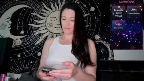 Snapshot of m0llyp0ppins chatting on May 17, 4:14 pm M0lly online show from May 17, 4:14 pm