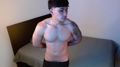 Snapshot of m1chaelx_ chatting on April 29, 3:49 pm MICHAEL online show from April 29, 3:49 pm