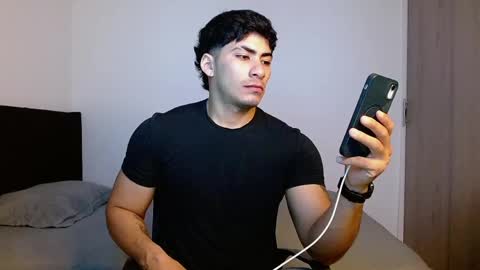 Snapshot of m1chaelx_ chatting on June 8, 1:28 am MICHAEL online show from June 8, 1:28 am