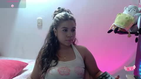 mila online show from May 30, 3:47 am
