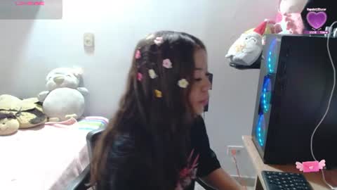 mila online show from June 10, 3:39 am