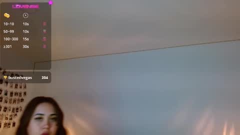 Snapshot of m33li chatting on December 5, 12:41 am Meli online show from December 5, 12:41 am