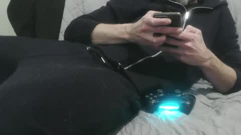Snapshot of m4dh4tter24 chatting on January 11, 9:57 pm m4dh4tter24 online show from January 11, 9:57 pm