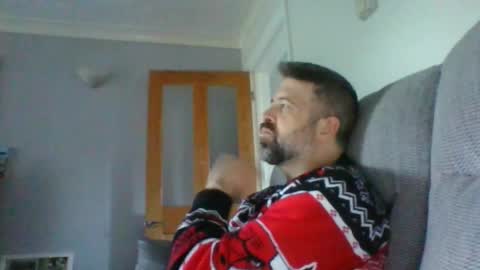 Snapshot of m5572 chatting on October 12, 4:28 pm Mathew online show from October 12, 4:28 pm