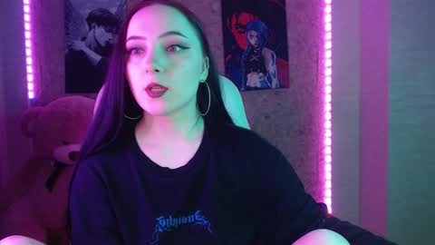 Melissa online show from November 14, 6:50 pm