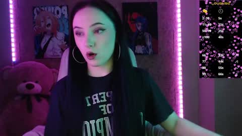 Snapshot of m_e_l_i_s_s_a_ chatting on April 26, 7:22 pm Melissa online show from April 26, 7:22 pm