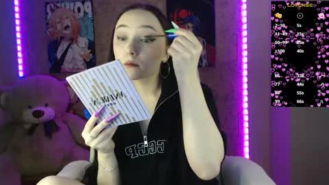 Snapshot of m_e_l_i_s_s_a_ chatting on May 8, 7:30 pm Melissa online show from May 8, 7:30 pm