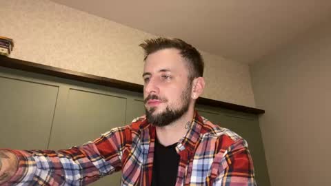 m_stephen online show from March 4, 4:07 am