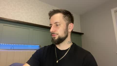 m_stephen online show from April 21, 10:23 pm