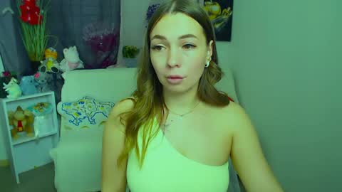 Vikki online show from April 23, 5:15 pm