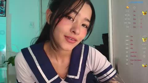 maaddy_ online show from April 26, 12:30 am