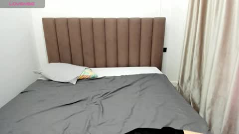 maakimita online show from December 3, 7:49 am