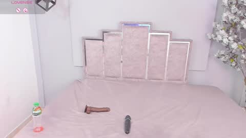 Snapshot of maaracooper chatting on January 15, 6:54 am Maraacooper online show from January 15, 6:54 am