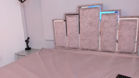 Snapshot of maaracooper chatting on February 6, 4:10 am Maraacooper online show from February 6, 4:10 am