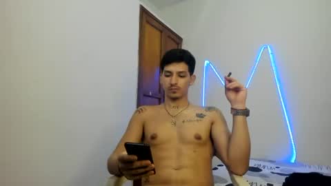 Snapshot of maaster420 chatting on November 9, 12:53 am itgram pezlo josue online show from November 9, 12:53 am