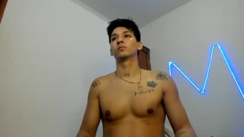 Snapshot of maaster420 chatting on November 17, 1:44 am itgram pezlo josue online show from November 17, 1:44 am