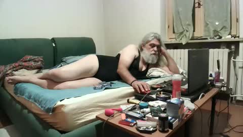 maax1970 online show from September 20, 11:39 pm