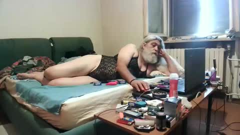 maax1970 online show from September 21, 1:24 pm