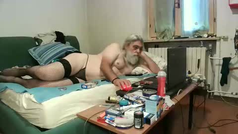 maax1970 online show from October 5, 9:29 am