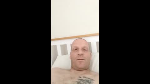 Snapshot of mabigballs12345 chatting on April 12, 8:19 am mabigballs12345 online show from April 12, 8:19 am