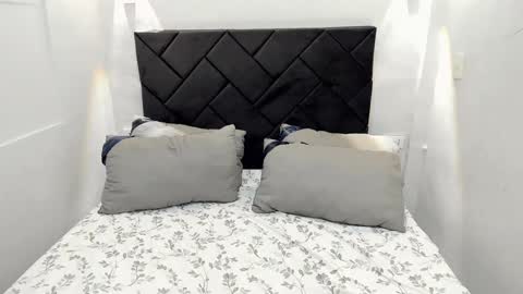 Snapshot of mabuhay_lyn chatting on February 23, 9:44 am mabuhay_lyn online show from February 23, 9:44 am