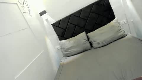 Snapshot of mabuhay_lyn chatting on October 26, 11:27 am mabuhay_lyn online show from October 26, 11:27 am