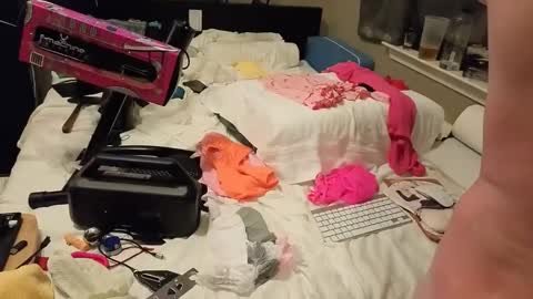 Snapshot of mac1119 chatting on November 19, 8:03 am mac1119 online show from November 19, 8:03 am