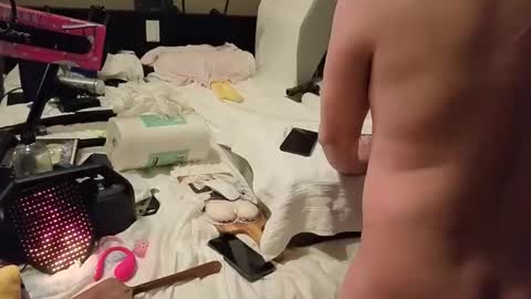 Snapshot of mac1119 chatting on December 2, 7:36 am mac1119 online show from December 2, 7:36 am