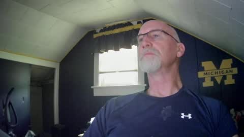 Snapshot of mac8181 chatting on June 20, 10:51 am mac8181 online show from June 20, 10:51 am