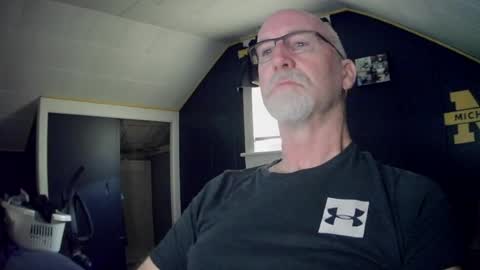 Snapshot of mac8181 chatting on July 11, 10:29 am mac8181 online show from July 11, 10:29 am