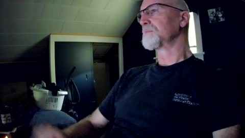 Snapshot of mac8181 chatting on August 1, 10:47 am mac8181 online show from August 1, 10:47 am
