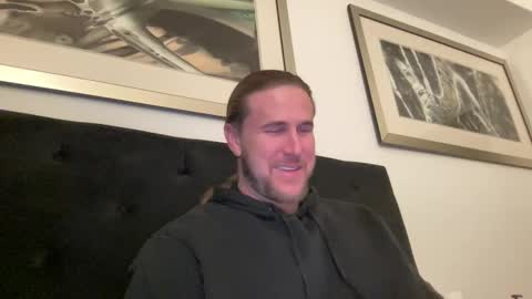 mac_drew online show from March 8, 6:10 am