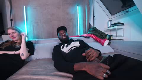 Mac Troy online show from December 26, 6:01 pm