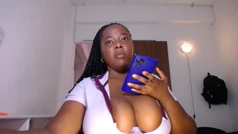 macarenaboobs online show from April 8, 4:40 pm