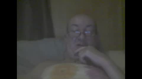 macbewdekan25 online show from December 5, 10:55 am